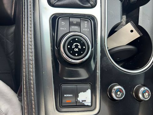 Used 2017 Nissan Maxima Platinum FWD image 27
