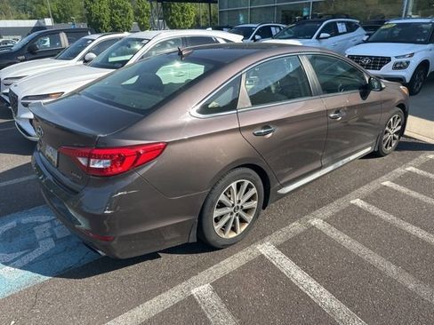 Used 2017 Hyundai Sonata Limited w/ Tech Package 03 FWD image 13
