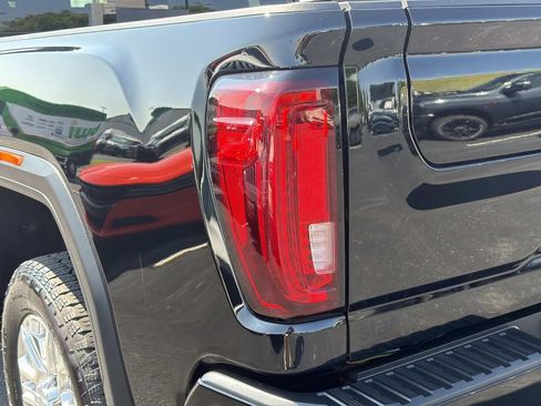 Used 2020 GMC Sierra 2500 Denali w/ Denali Ultimate Package AWD/4WD image 13
