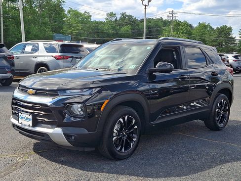 Certified 2023 Chevrolet TrailBlazer LT FWD image 3