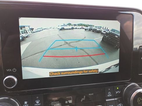 Used 2026 Toyota Highlander XLE AWD/4WD image 15