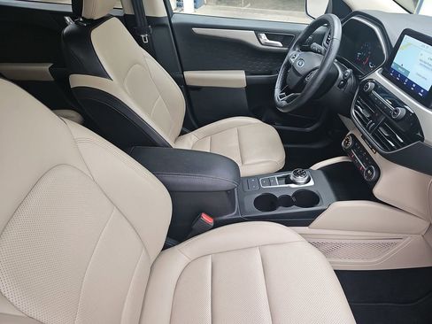 Used 2020 Ford Escape SEL FWD image 10