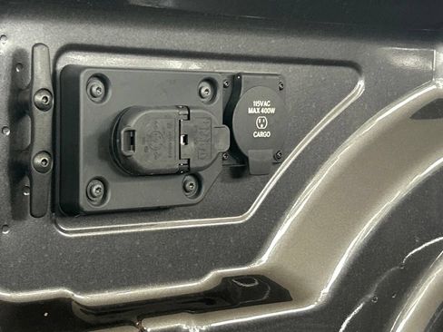 Used 2025 RAM 3500 Tradesman AWD/4WD image 32