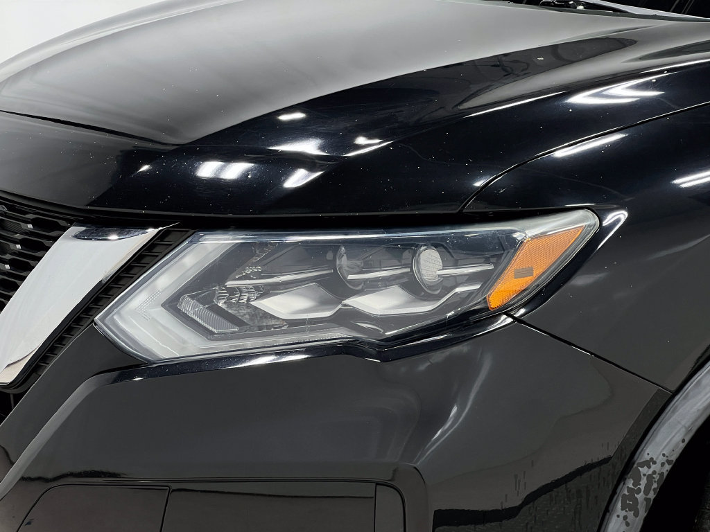 Used 2018 Nissan Rogue SL w/ Premium Package AWD/4WD image 34