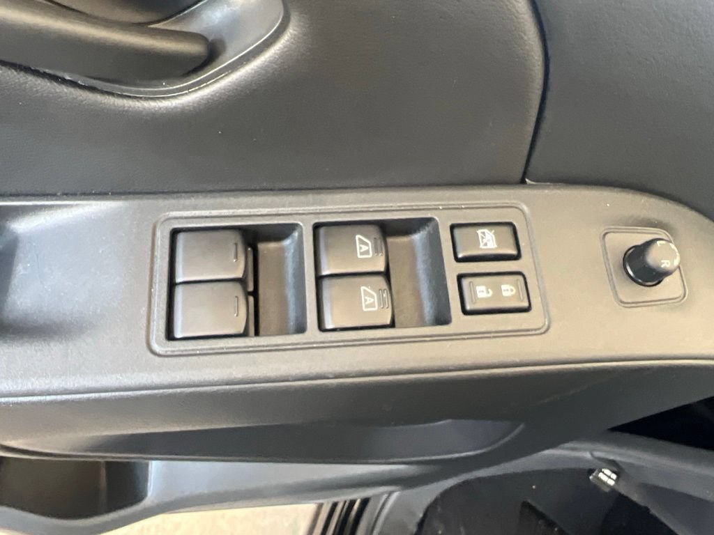 Certified 2026 Nissan Frontier SV w/ SV Convenience Package AWD/4WD image 41