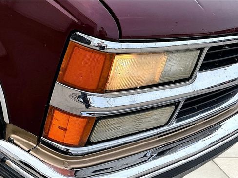 Used 1999 Chevrolet Tahoe Z71 w/ Comfort & Security Pkg AWD/4WD image 24