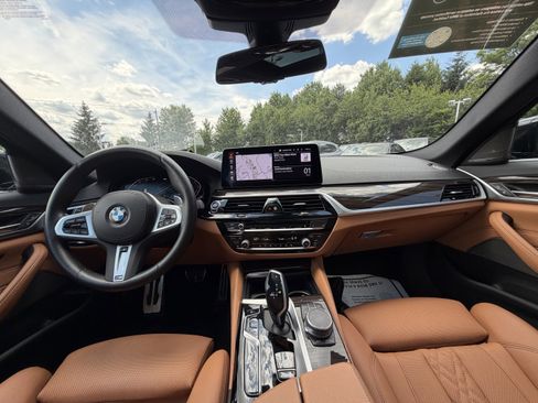 Certified 2023 BMW 530i xDrive w/ M Sport Package AWD/4WD image 18