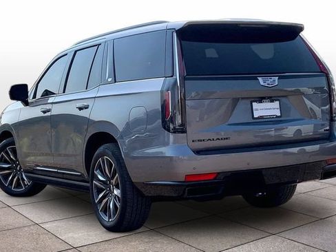 Used 2022 Cadillac Escalade Sport w/ Touring Package AWD/4WD image 11