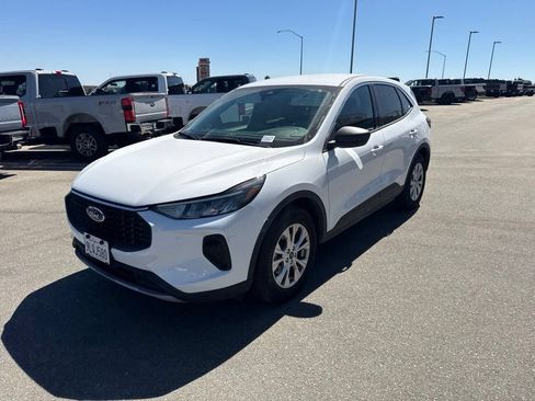 Used 2024 Ford Escape Active FWD image 3