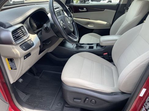 Used 2016 Kia Sorento FWD w/ LX Convenience Package image 9