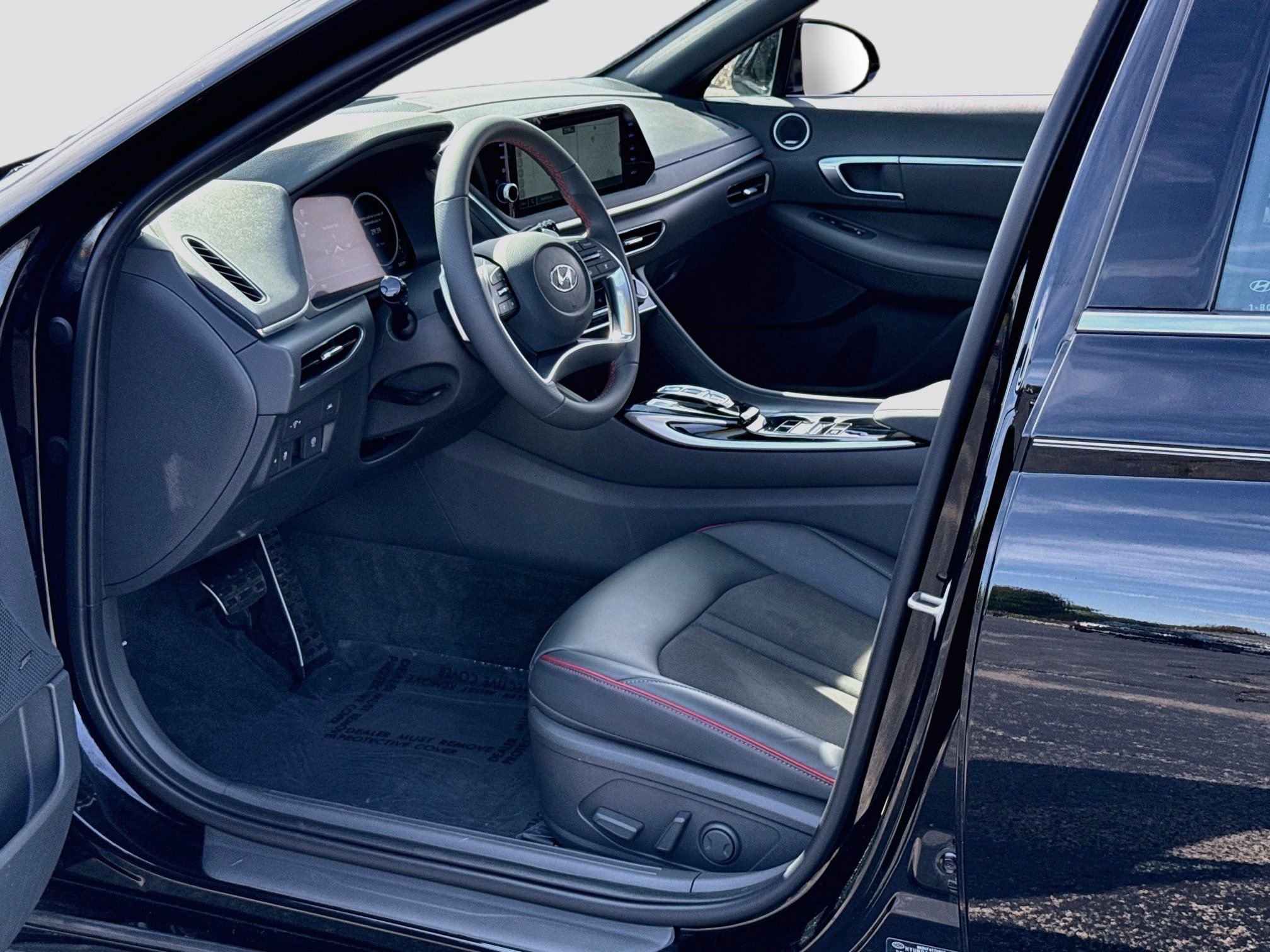Used 2023 Hyundai Sonata SEL Plus FWD image 11