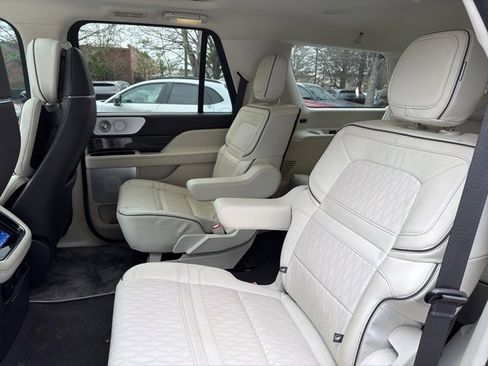 Used 2024 Lincoln Navigator Black Label image 22