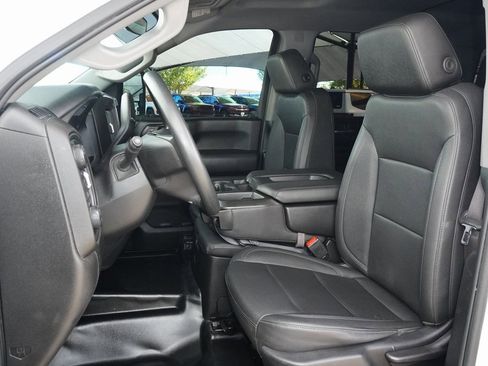 Used 2024 Chevrolet Silverado 2500 W/T image 25