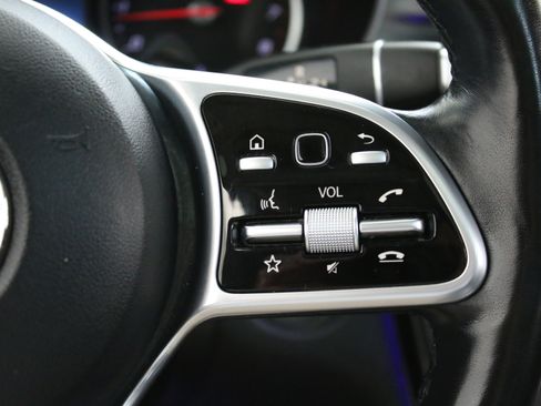 Used 2020 Mercedes-Benz GLC 300 GLC 300 image 15