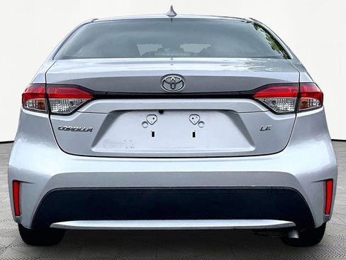 Used 2020 Toyota Corolla LE FWD image 6