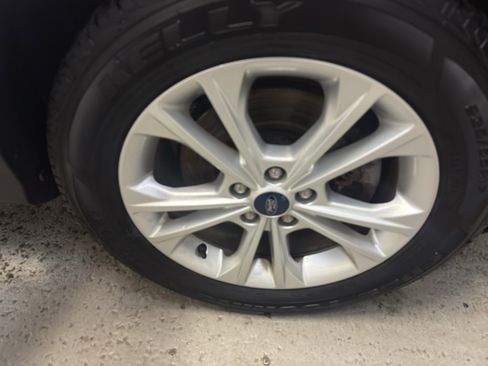 Used 2018 Ford Escape SE AWD/4WD image 34