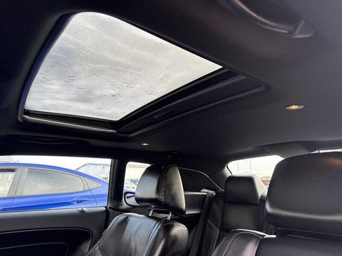 Used 2015 Dodge Challenger SXT Plus image 23