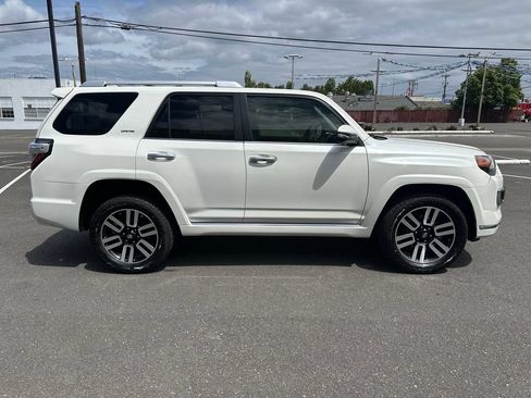 Used 2021 Toyota 4Runner Limited AWD/4WD image 7