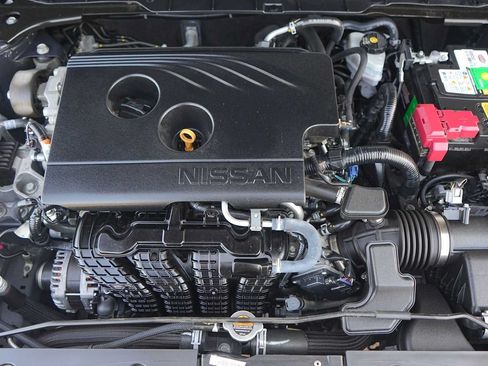 Used 2019 Nissan Altima 2.5 SR w/ SR Premium Package FWD image 9