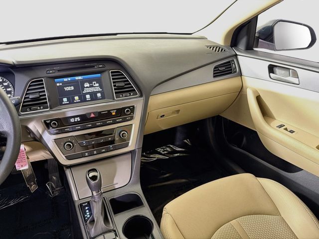 Used 2017 Hyundai Sonata SE FWD image 21