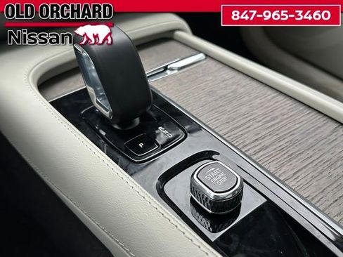 Used 2023 Volvo XC90 T8 Plus w/ Protection Package Premier image 18