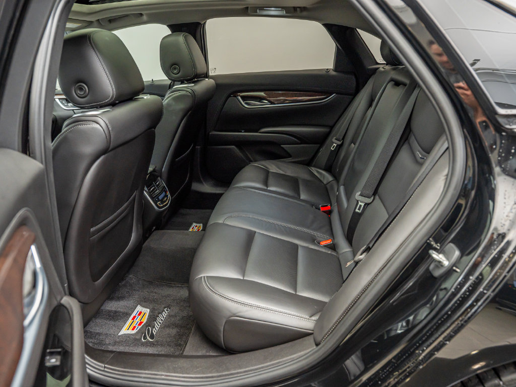 Used 2016 Cadillac XTS Premium FWD image 30