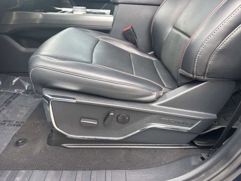 Used 2023 Ford F250 Lariat w/ Lariat Ultimate Package AWD/4WD image 20