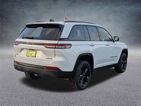 New 2025 Jeep Grand Cherokee Limited image 4