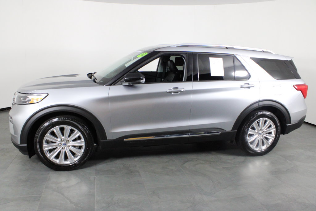 Used 2024 Ford Explorer Limited w/ Limited Technology Package RWD image 12