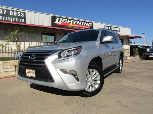 Used 2017 Lexus GX 460 image 1