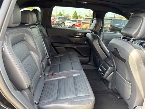 Certified 2024 Lincoln Nautilus Reserve w/ Equipment Group 202A image 25