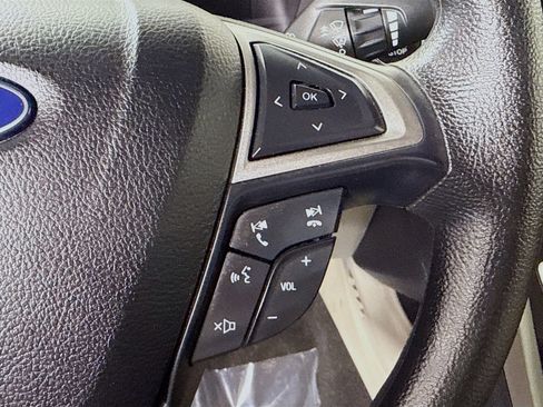 Used 2020 Ford Fusion SE image 15