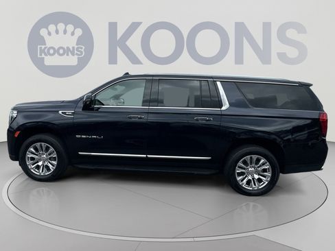 Used 2024 GMC Yukon XL Denali AWD/4WD image 7