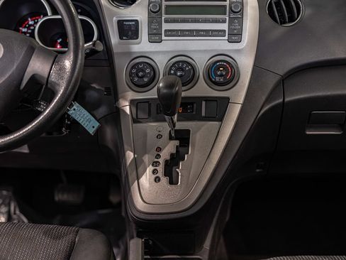 Used 2009 Toyota Matrix FWD image 30