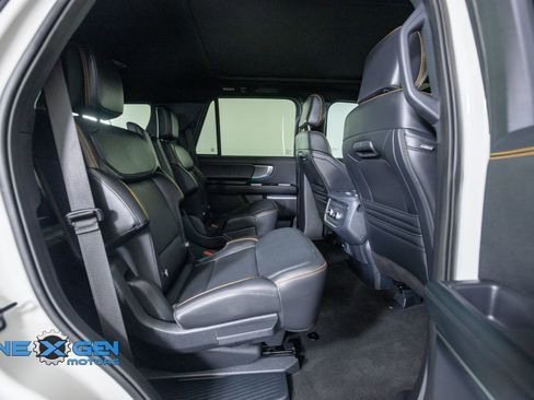 Used 2025 Ford Expedition Tremor AWD/4WD image 41