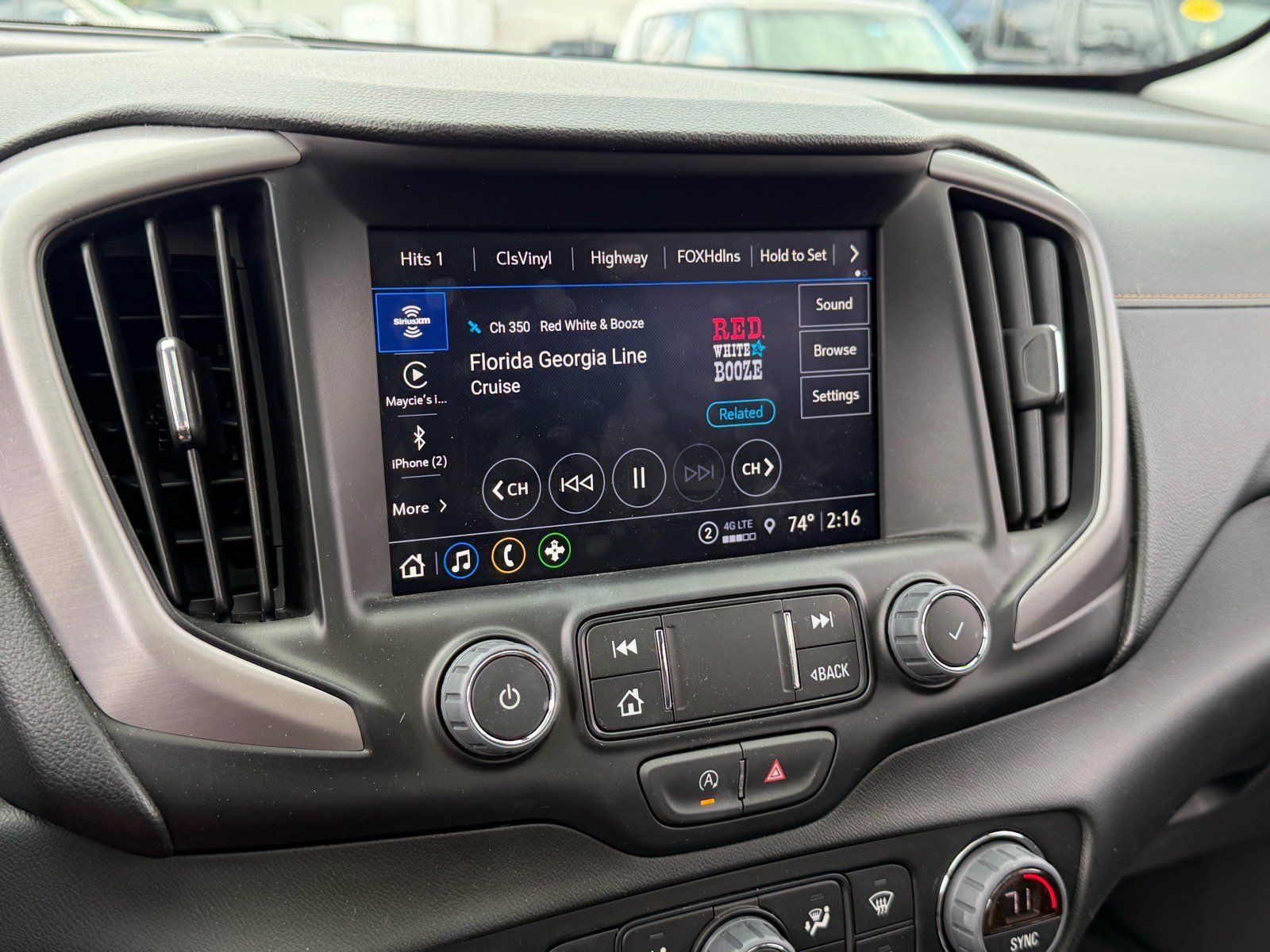 Used 2024 GMC Terrain AT4 w/ Tech Package AWD/4WD image 19