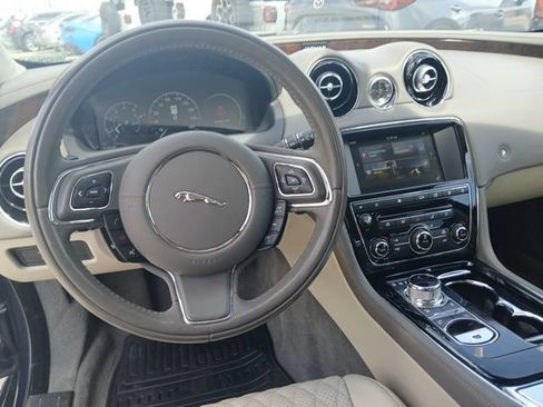 Used 2016 Jaguar XJ L Portfolio AWD/4WD image 18