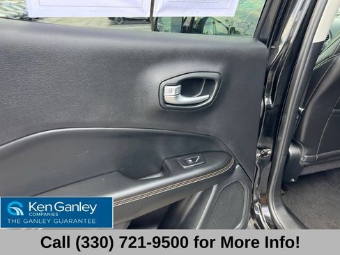 Used 2019 Jeep Compass Latitude AWD/4WD image 47