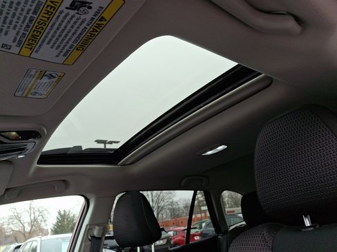 Certified 2025 Subaru Outback Premium image 15