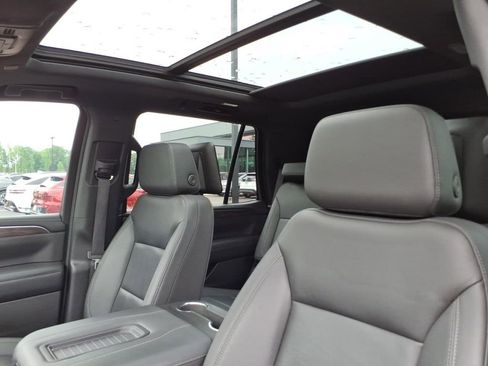 Used 2023 Chevrolet Tahoe Z71 w/ Luxury Package AWD/4WD image 19