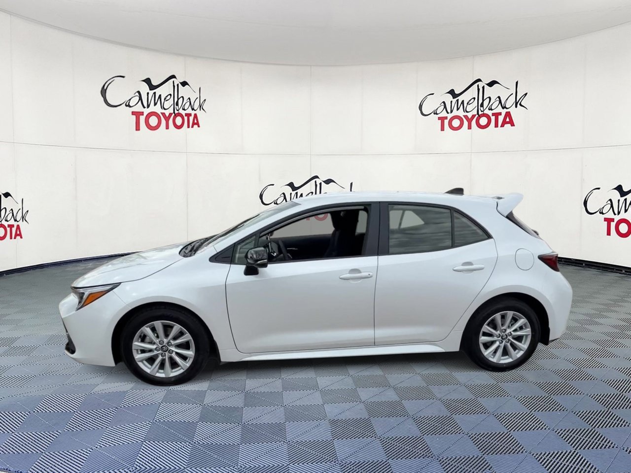 New 2027 Toyota Corolla SE FWD image 8