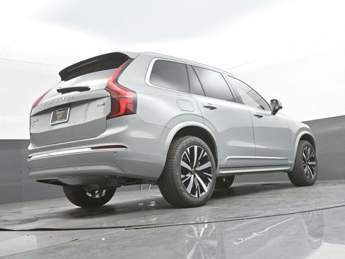 New 2026 Volvo XC90 B5 Core AWD/4WD image 35