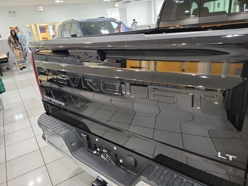 New 2026 Chevrolet Silverado 1500 LT w/ Safety Package AWD/4WD image 5