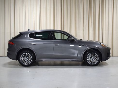 Certified 2024 Maserati Grecale GT image 16