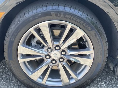 Certified 2024 Cadillac XT5 Premium Luxury w/ LPO, Floor Liner Package AWD/4WD image 39