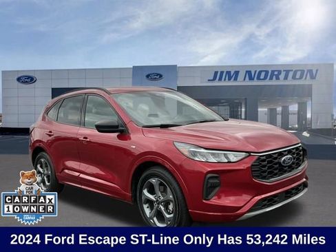 Used 2024 Ford Escape ST-Line w/ Cold Weather Package FWD image 1
