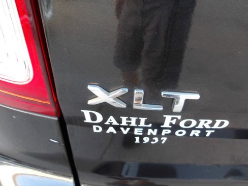 Used 2015 Ford Explorer XLT w/ Equipment Group 202A FWD image 39