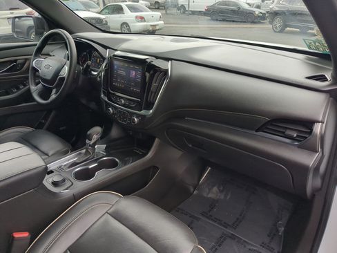 Used 2023 Chevrolet Traverse Premier w/ Redline Edition AWD/4WD image 31