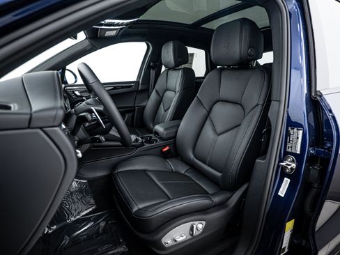 New 2025 Porsche Macan S image 5