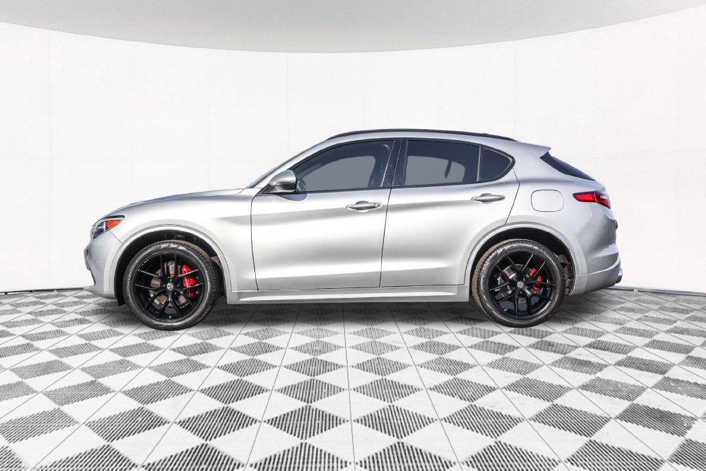 Used 2018 Alfa Romeo Stelvio Ti Sport AWD/4WD image 18